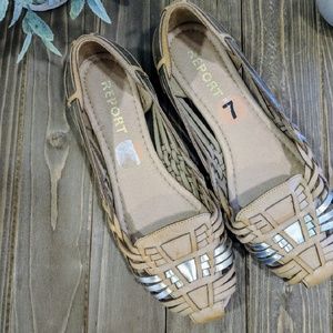 Report Tan and Metallic Gold Flats
